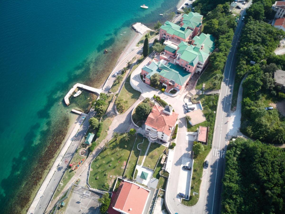 Odessa Mama Apartment Bijela Luaran gambar