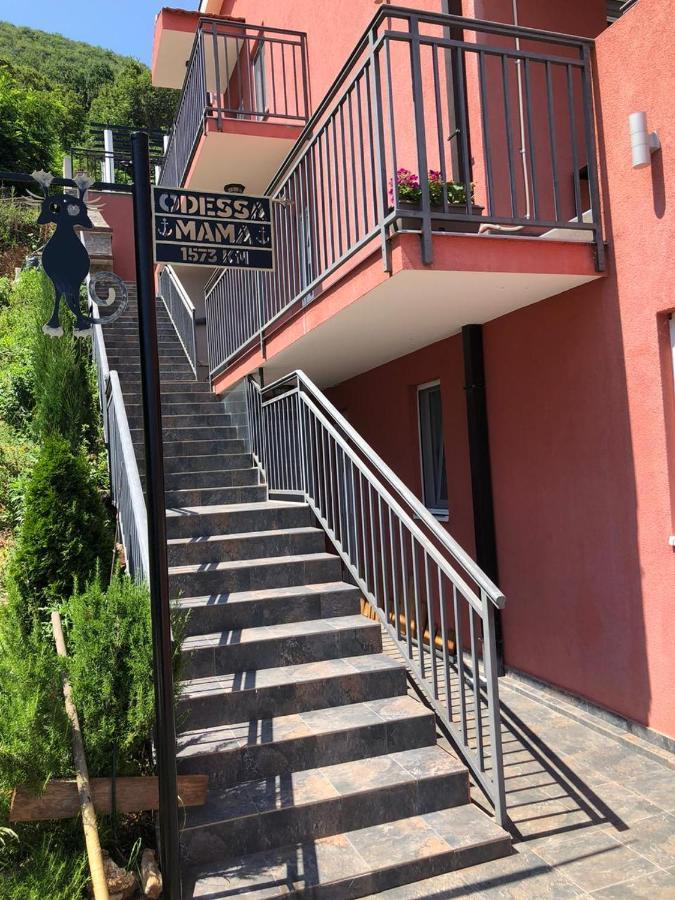 Odessa Mama Apartment Bijela Luaran gambar