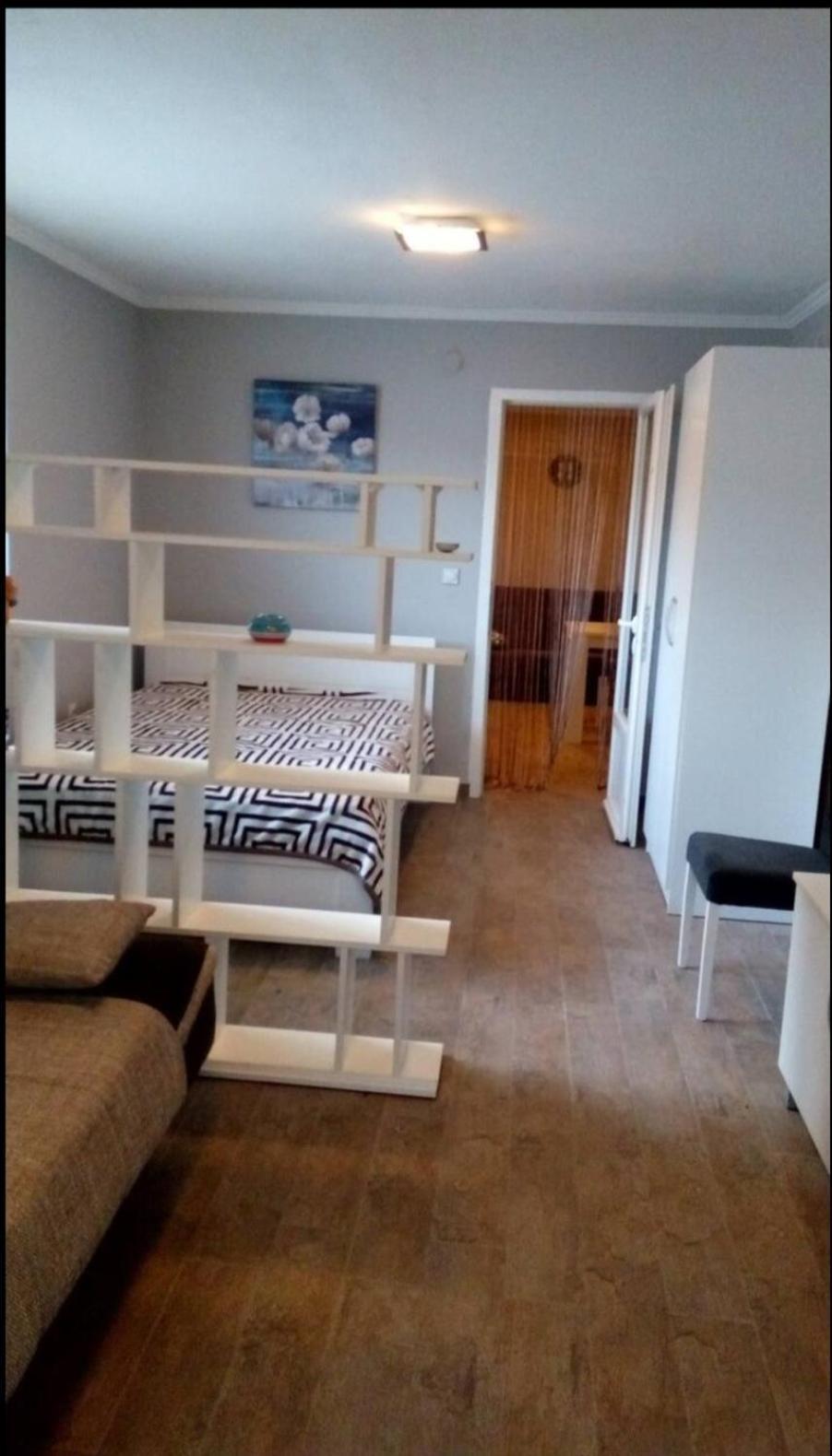 Odessa Mama Apartment Bijela Luaran gambar