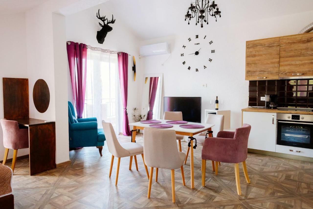 Odessa Mama Apartment Bijela Luaran gambar
